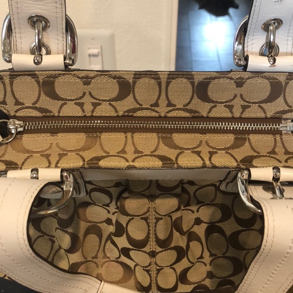 Coach signature tan and white purse - Picture 7 of 8